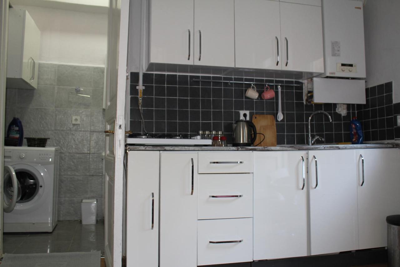 Apartamento For Those Who Want To Be Close To Beyoglu Istiklal Street Estambul Exterior foto