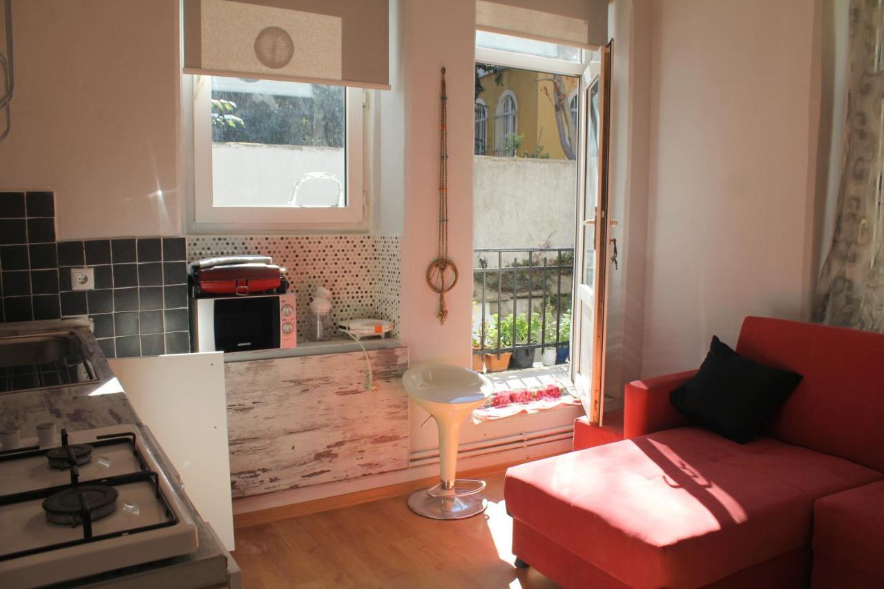 Apartamento For Those Who Want To Be Close To Beyoglu Istiklal Street Estambul Exterior foto